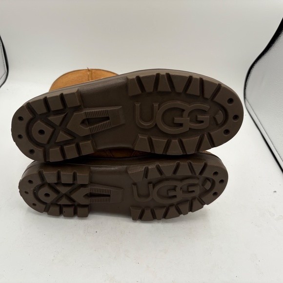 UGG Boots WOMENS Ultra Short Revival Sheepskin Boots Chestnut - Size 7 #5225 - Picture 4 of 15